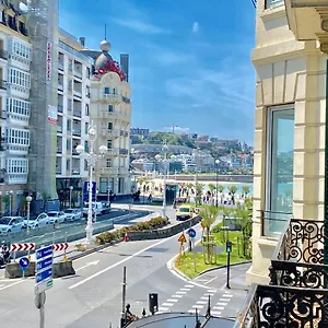 https://mirandoalaconcha-apartments.basquecountryhotels.org